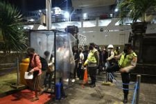 Polisi Benoa Bergerak Pagi Buta, Lihat Aksinya Cek Penumpang, Tajam - JPNN.com Bali