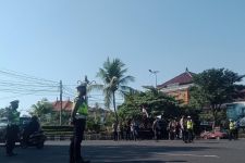 Massa PGN Turun ke Bundaran Renon, Siap Adang Aksi Mahasiswa Papua - JPNN.com Bali