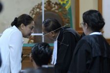 Jaksa KPK: Eks Bupati Eka Terbukti Menyuruh Staf Ahli Menyuap Pejabat Kemenkeu - JPNN.com Bali
