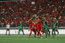 Teco Tatap Laga Kontra Arema FC, Sentil Kritik Tajam Suporter Bali United - JPNN.com Bali