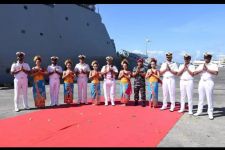 Kapal Perang India INS Sumedha Berlabuh di Benoa Bali, Simak Pesan Wagub Cok Ace - JPNN.com Bali