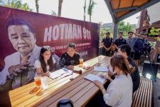 Hotman Paris Tolak Jadi Kuasa Hukum Ferdy Sambo, Lihat Aksinya di Bali - JPNN.com Bali