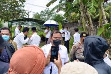 Mayat Mr X Mengapung di Pantai Yehembeng Dikubur, AKP Reza Ungkap Fakta - JPNN.com Bali
