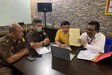 NAW Segera Diadili, Penyidik Serahkan 522 Barang Bukti Korupsi LPD Anturan, Wow - JPNN.com Bali