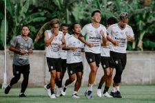 Sejumlah Pemain Bali United Absen Latihan Perdana, Teco Merespons - JPNN.com Bali