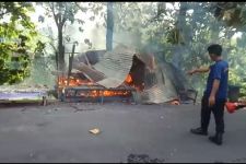 Tabung Gas Meledak, Warung Kaki Lima di Buleleng Bali Ludes Terbakar - JPNN.com Bali