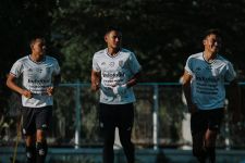 Teco Absen saat Laga Bali United vs PSS Sleman, Sentil Laga Kontra Borneo FC - JPNN.com Bali