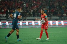 Teco Galau Menjelang Duel Kontra Arema FC, Boyong Fadil Sausu Dkk ke Bali  - JPNN.com Bali