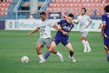 Divaldo Alves Bangga Persik Tahan Imbang Bali United, Sentil Peran Pemain Muda - JPNN.com Bali