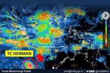 Siklon Tropis Herman Menurun, BMKG: Waspada Gelombang Tinggi di Perairan Selatan Bali - JPNN.com Bali