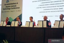 Indonesia & 4 Negara ASEAN Sepakat Mengembangkan Teknologi Baterai EV - JPNN.com Bali
