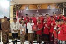 Koster Antar Bacaleg PDIP Daftar ke KPU, Target Rebut 38 Kursi DPRD Bali - JPNN.com Bali