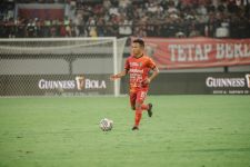 Hendra Bayauw Hengkang Jelang Laga Kontra PSM, Baru Tampil 8 Laga Bareng Bali United - JPNN.com Bali