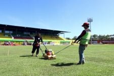 PSM vs Bali United: Teco Kritik Habis-habisan Rumput Stadion BJ Habibie, Memprihatinkan - JPNN.com Bali