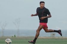 Jesse Lingard Terpesona Fasilitas Latihan Bali United, Sentil Peluang Bergabung - JPNN.com Bali