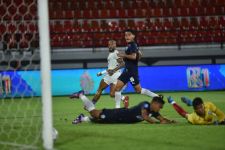 Arema FC vs Persib Imbang, Luis Milla Bikin Blunder: Saya Bikin Kesalahan! - JPNN.com Bali