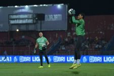 Passos Puji Kiper Anyar Persib Habis-habisan Jelang Kontra Bali United, Ternyata  - JPNN.com Bali