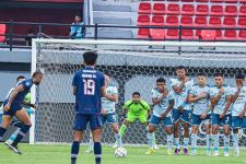 Divaldo Alves Buka Suara Setelah Persita Tahan Imbang Arema FC, Sentil Fernando Valente - JPNN.com Bali