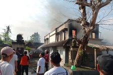 Alam Puri Art Museum Resort & Spa Denpasar Terbakar, Pemilik Merugi Rp 500 Juta - JPNN.com Bali