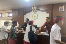 BK DPD RI Tangani Kasus Senator AWK, Verifikasi Aduan Warga Bugbug Karangasem - JPNN.com Bali