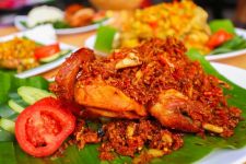 5 Rekomendasi Kuliner Ayam Betutu di Kota Denpasar, Dijamin Halal MUI dan Maknyus - JPNN.com Bali
