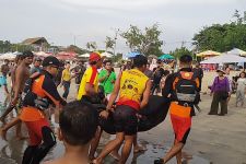 WNA Uzbekistan Korban Terseret Arus Pantai Kuta Ditemukan Meninggal, RP! - JPNN.com Bali