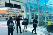 Begini Alasan Bule Australia Tolak Bayar Denda Overstay Berujung Deportasi, Duh - JPNN.com Bali