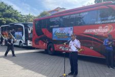 Komang Sudira: Tolong Jalan Rusak di Banyuwangi Dibikin Viral - JPNN.com Bali