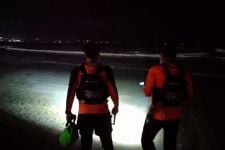 Minggu Malam 3 Korban Hilang Terseret Arus 2 Pantai di Bali, Basarnas Bergerak  - JPNN.com Bali