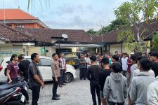 Unggahan di Instagram Picu ABG Bersenjata Samurai Tawuran, Polisi Denpasar Bergerak - JPNN.com Bali