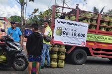 Pertamina Jemput Bola Melayani LPG 3 Kg Subsidi Warga Denpasar - JPNN.com Bali