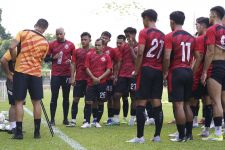 Carlos Pena Boyong 29 Pemain Persija ke Bali, Target Besar di Piala Presiden 2024 - JPNN.com Bali