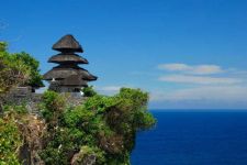 Tebing Pura Uluwatu Bali Retak, Ini Rencana Badung: Bangun Seawall hingga Penguatan - JPNN.com Bali