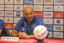 Juan Esnaider Sebut PSBK Biak Ada Kendala, Sentil Persib & Suka Gaya Bermain PSM - JPNN.com Bali