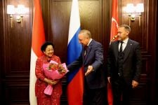 Gubernur Beglov Buka Peluang Direct Flight St. Petersburg – Bali, Megawati Merespons - JPNN.com Bali