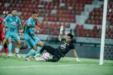 Andhika Clean Sheet, Cetak 7 Save saat Persebaya Bungkam PSBS Biak di Bali, Amazing - JPNN.com Bali