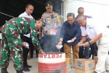 KPU Buleleng Bakar Ribuan Surat Suara Pilkada 2024, Sebegini Perinciannya - JPNN.com Bali