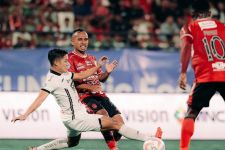 Irfan Jaya Raih Man of The Match Meski tak Mencetak Gol, Responsnya Berkelas - JPNN.com Bali