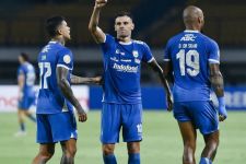 Teco Ketar-ketir Trio Penyerang Asing Persib, Statistiknya Mentereng - JPNN.com Bali