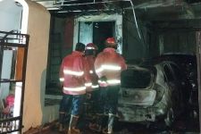 Rumah Kontrakan di Denpasar Terbakar, 2 Mobil & Dua Motor Ludes, Ini Temuan Polisi - JPNN.com Bali