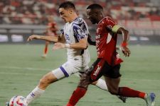 Kapten Bali United Bukan Ricky Fajrin, tetapi Privat Mbarga, Teco Beralasan, Terharu - JPNN.com Bali