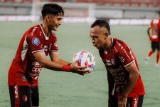 Transformasi Irfan Jaya dari Winger ke Playmaker Berhasil: Saya Nyaman - JPNN.com Bali
