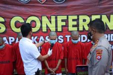 Sontoloyo, Tampang 5 Pelaku yang Menggilir Gadis di Penginapan - JPNN.com Banten