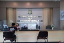 Tersangka Korupsi Pengadaan Mobil Desa Dicekal ke Luar Negeri, Nih Orangnya - JPNN.com Banten