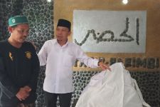 Lihat Tuh Tampang Pria yang Mengaku Titisan Nabi Khidir - JPNN.com Banten