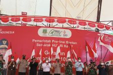 Pemprov Banten Bagikan 10 Ribu Bendera Merah Putih untuk Masyarakat - JPNN.com Banten