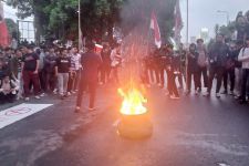 Rektor Bubarkan Paksa Demo Mahasiswa - JPNN.com Banten
