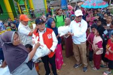 PKS Bantu Korban Banjir Tiga Titik di Lebak - JPNN.com Banten