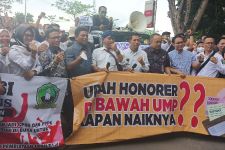 Waduh! 4.800 Honorer Tidak Terinput di BKN, DPRD Minta Kepastian Tetap Bekerja - JPNN.com Banten