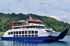 ASDP: 20 Kapal Feri Tersedia untuk Penyeberangan Merak-Bakauheni Hari Ini - JPNN.com Banten